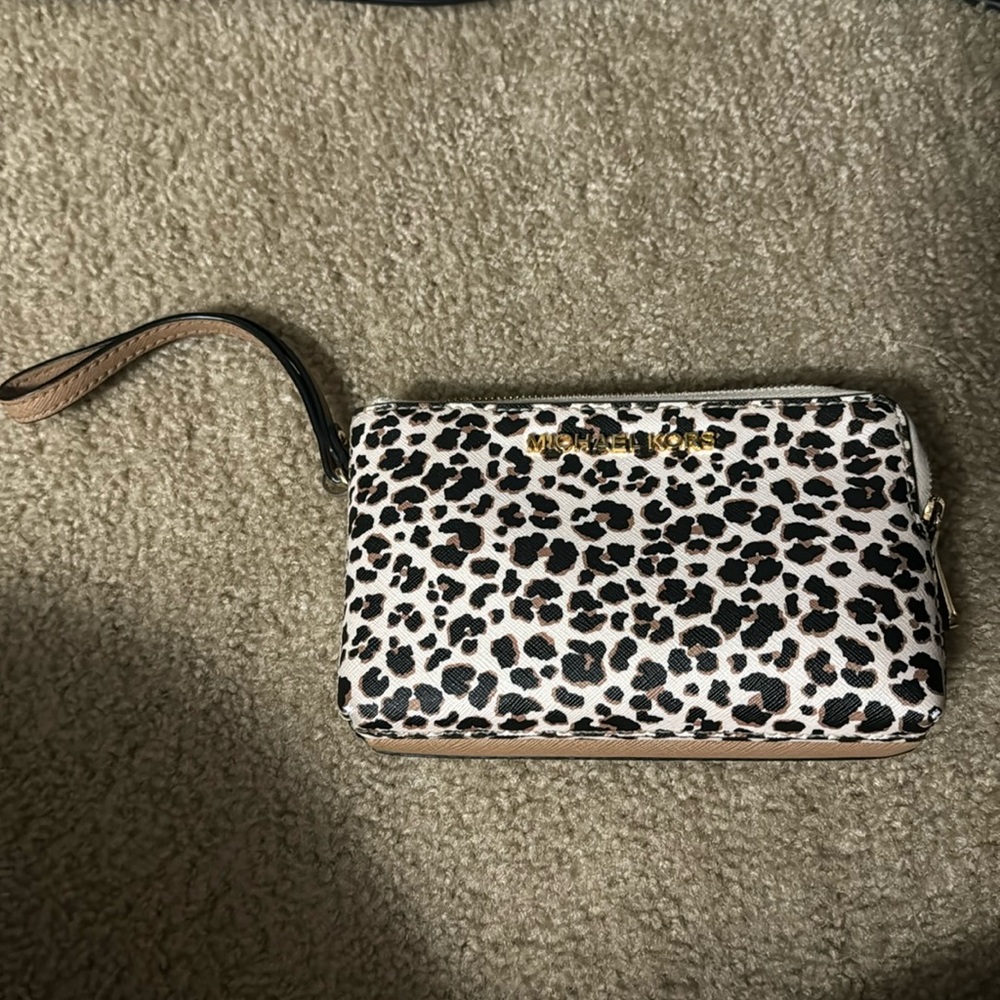 Michael Kors Wristlet